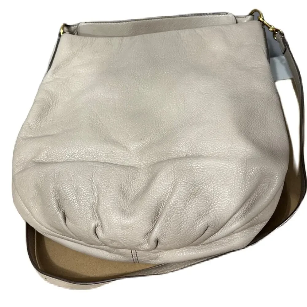 Marc‎ Jacobs Cream Pebble Leather Hobo/crossbody Bag With Long Strap